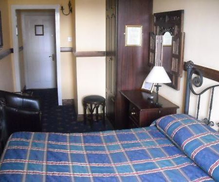 Banner Lodge Ennis Buitenkant foto